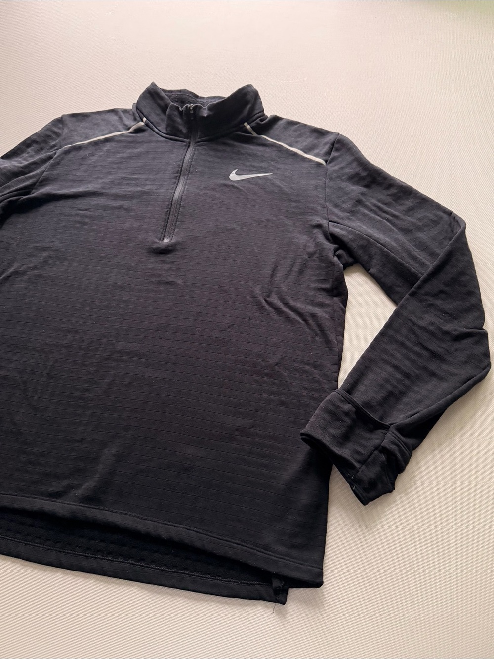 Nike Men’s Black Long-Sleeve Quarter-Zip Performance Top